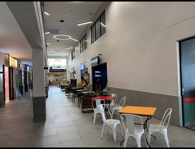 87M² RETAIL TO LET IN WESTLAKE